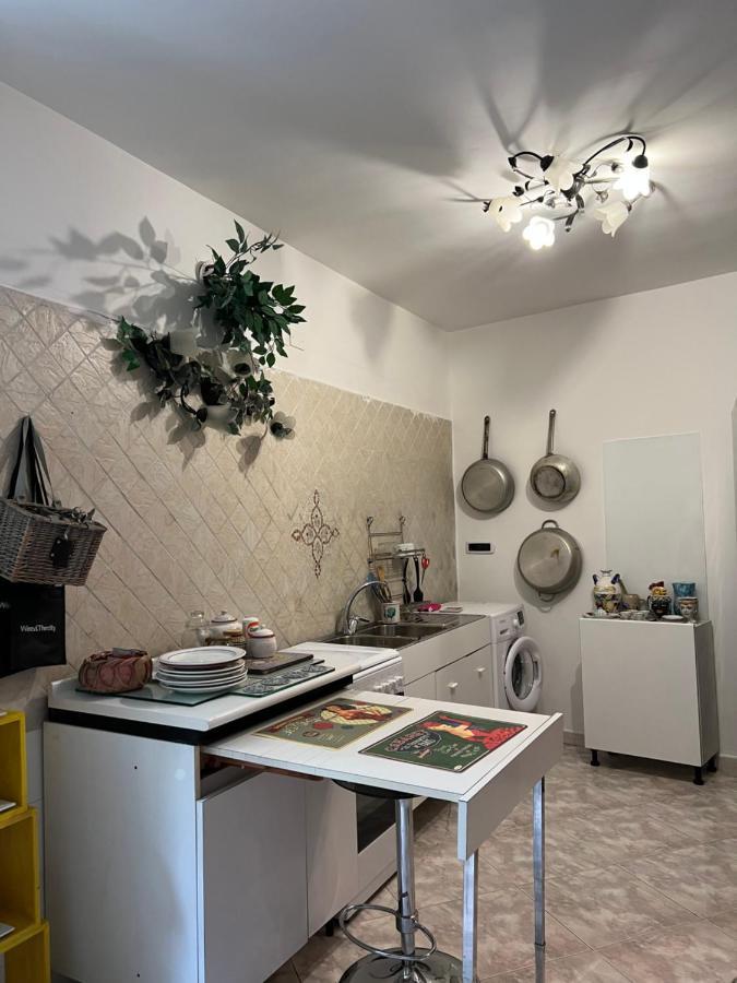 ナポリCasa Kamalei, Tra Plebiscito E Lungomareアパートメント エクステリア 写真