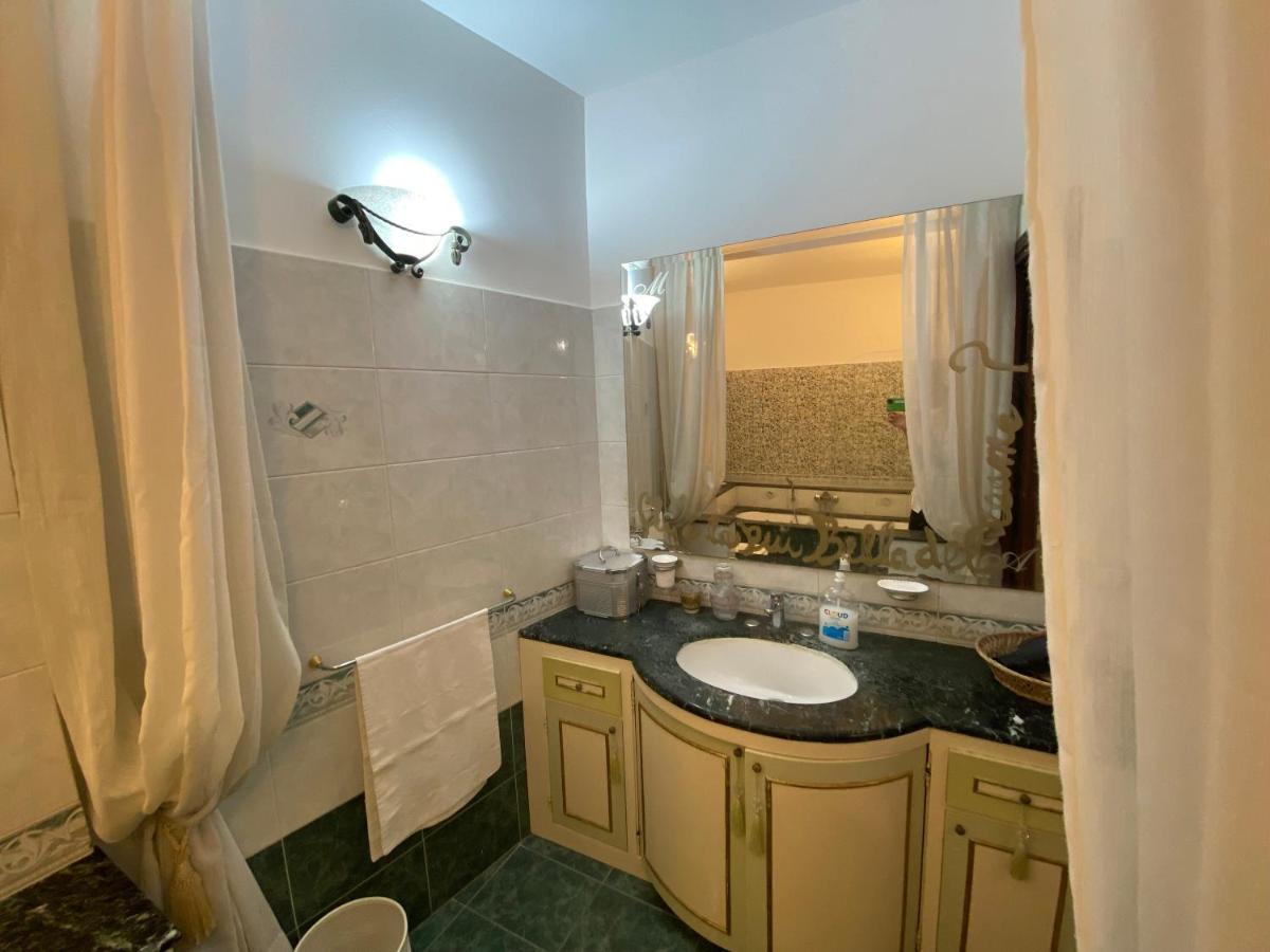 ナポリCasa Kamalei, Tra Plebiscito E Lungomareアパートメント エクステリア 写真